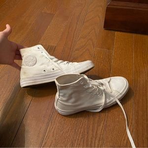 CONVERSE CHUCK TAYLOR UNISEX SNEAKER